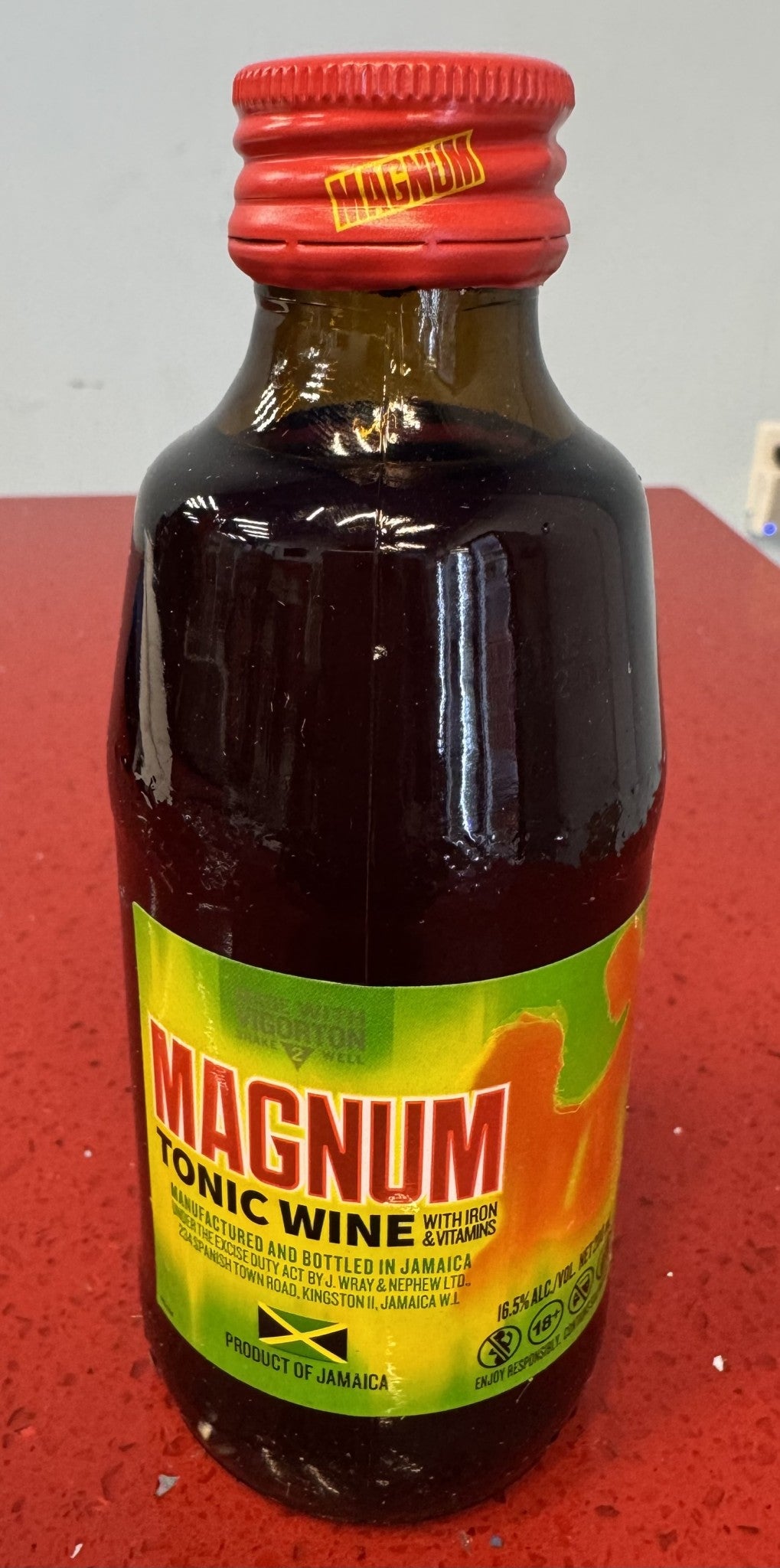 MAGNUM TONIC WINE